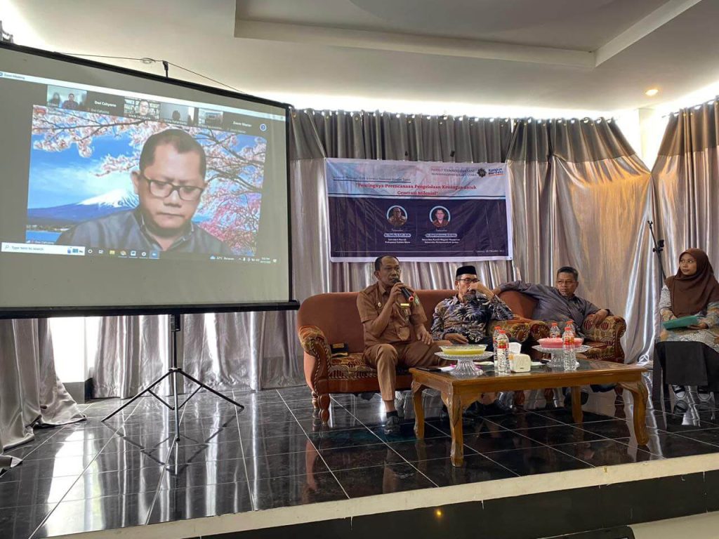 Seminar Intens MKU: Strategi Keuangan Milenial Menghadapi Resesi 2023